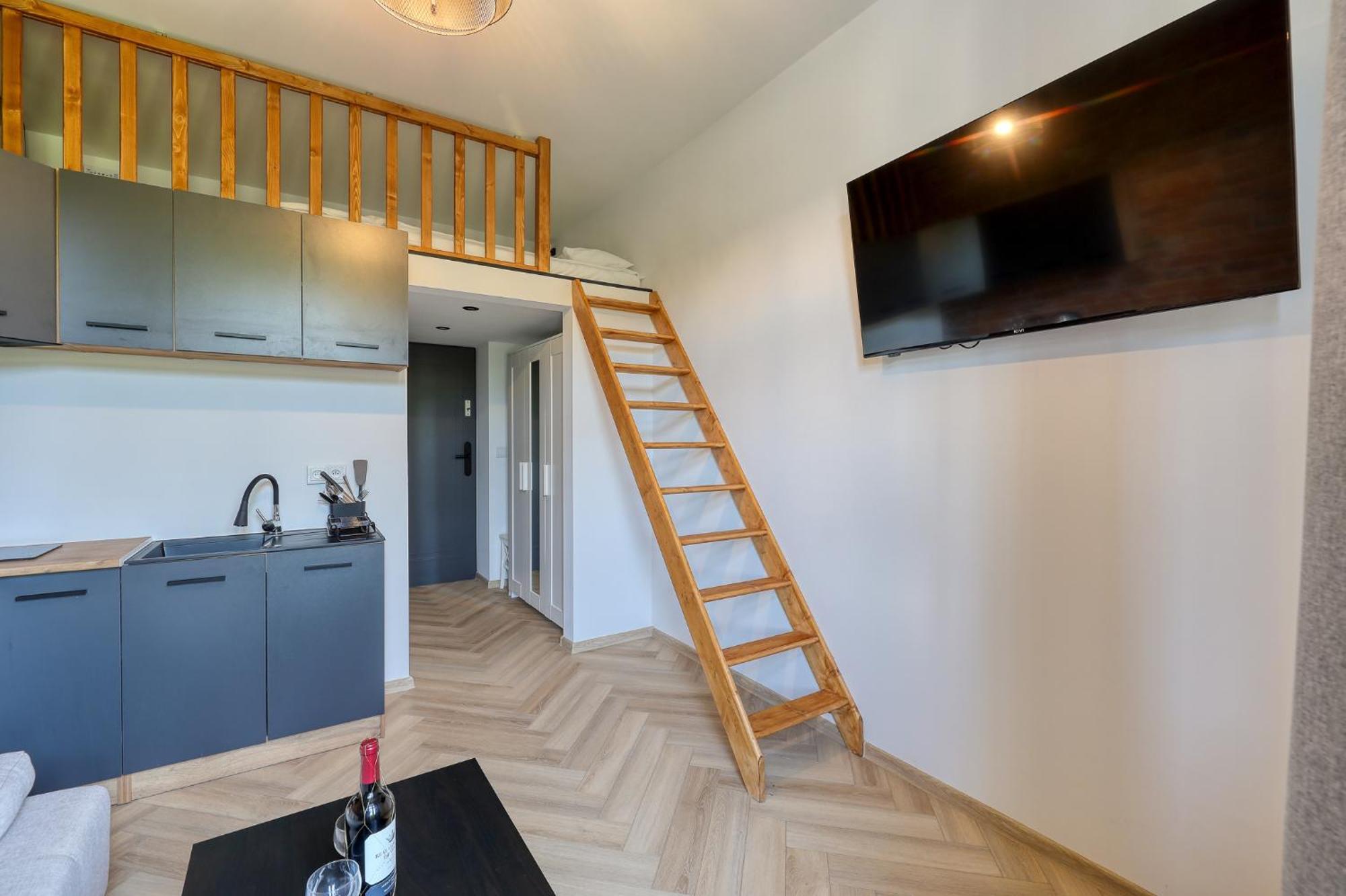 Industrial Apartment Warsaw Exterior photo